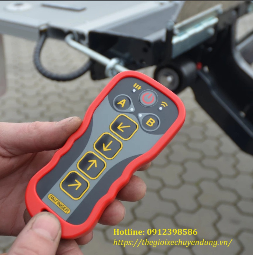 Tay điểu khiển bửng nâng
