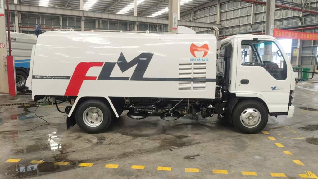 Xe quét đường hút bụi 5 khối