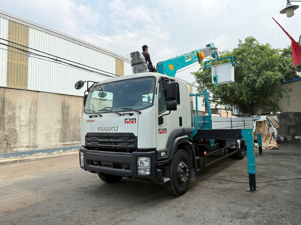 Xe tải isuzu gắn cẩu 6 tấn