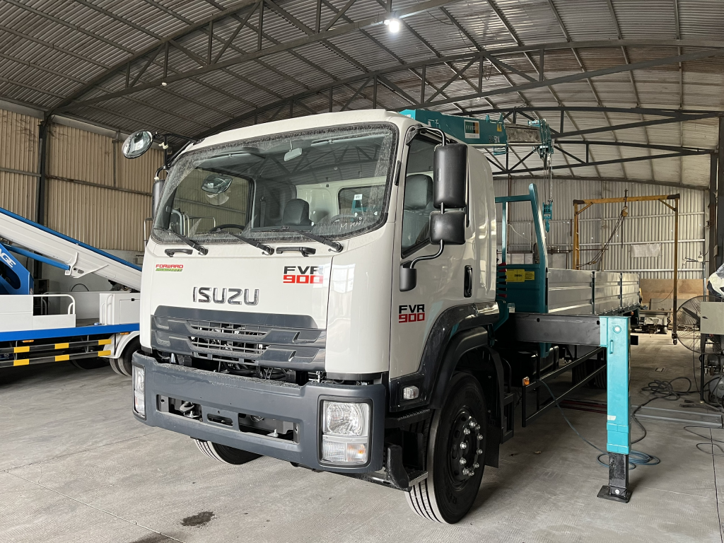 Xe tải cẩu 5 tấn